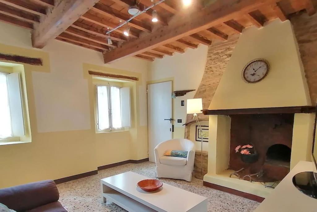 Casale San Teodoro - Mondaino Rn Villa Exterior foto